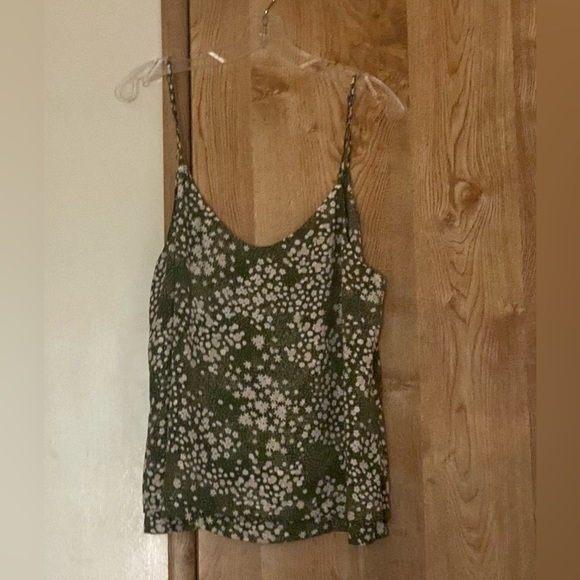 Ann Taylor Factory Tops - Ann Taylor, green and white sleeveless top, blouse. women’s size XL.